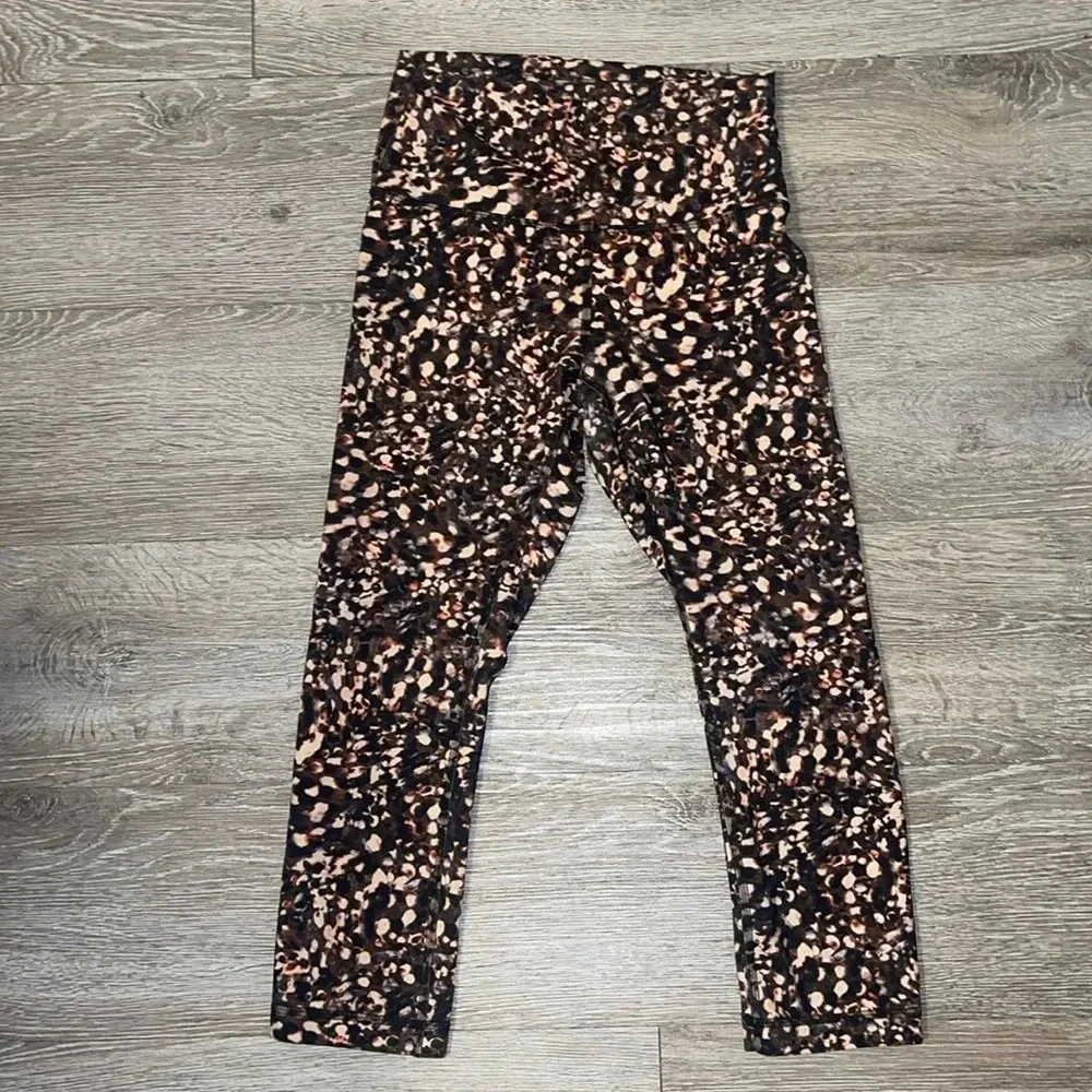 Lululemon invigorate tight leggings size 6